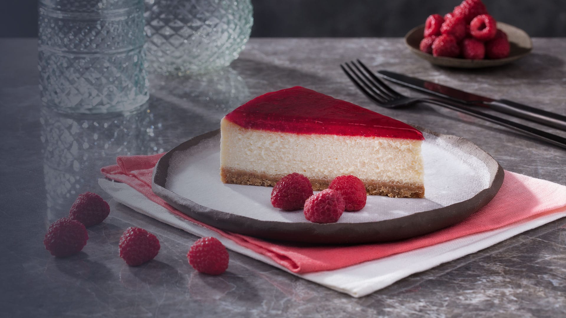 تشيز كيك بالتوت